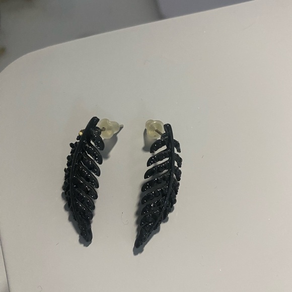 Earings each for 25$and ring for 15$ - Picture 6 of 8